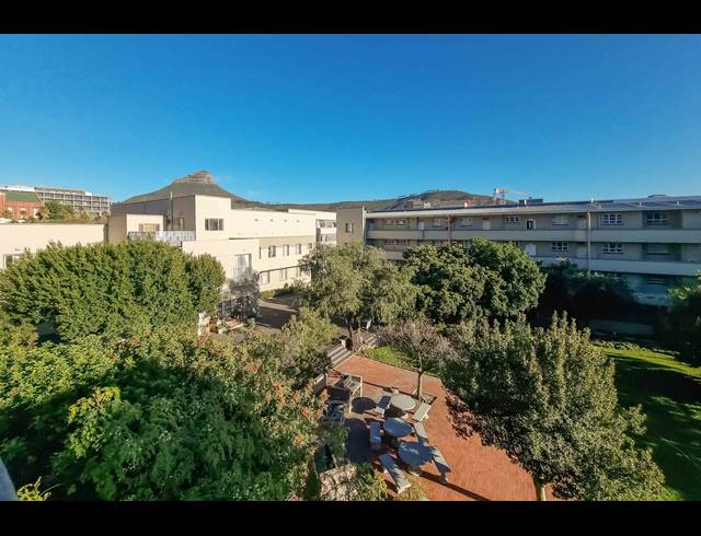 1 bed property to rent in CAPE TOWN CITY CENTRE
